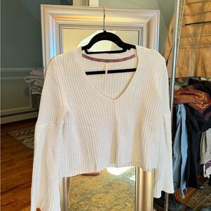 Women's White Knit V-Neck Sweater Top